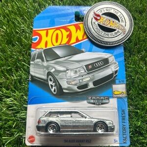 Hot Wheels Audi Avant RS2 Die-Cast Model